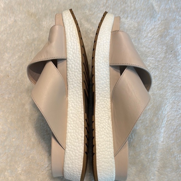 Cecelia New York Beige Crossover Mules - Picture 4 of 6